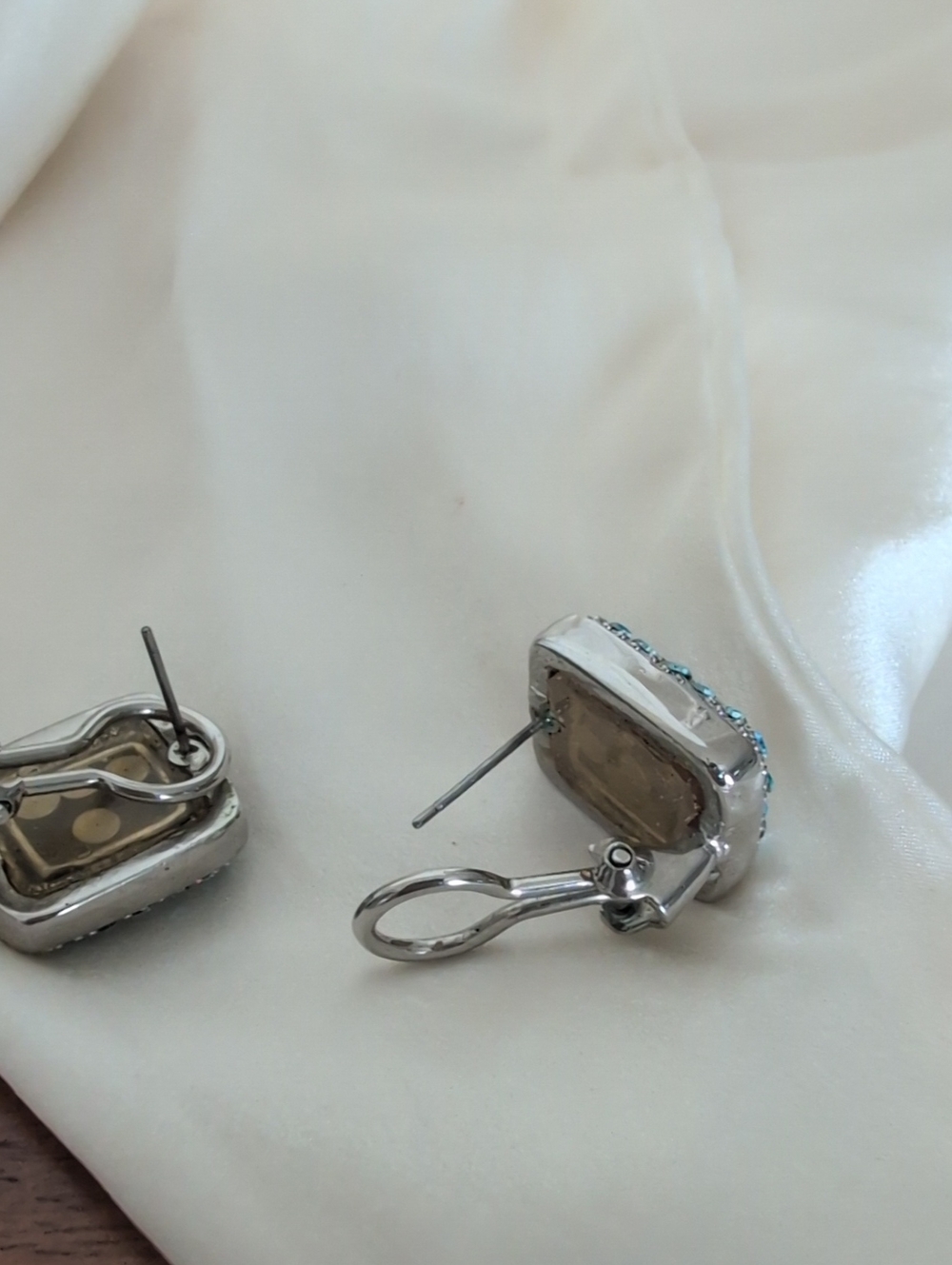 Vintage Silver-Tone Square Earrings with Blue Topaz Crystals - Picture 3 of 4